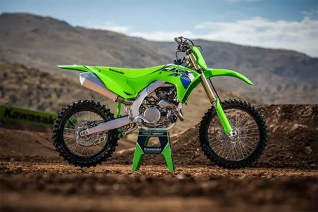 2026 Kawasaki KX™450 — front three-quarter view