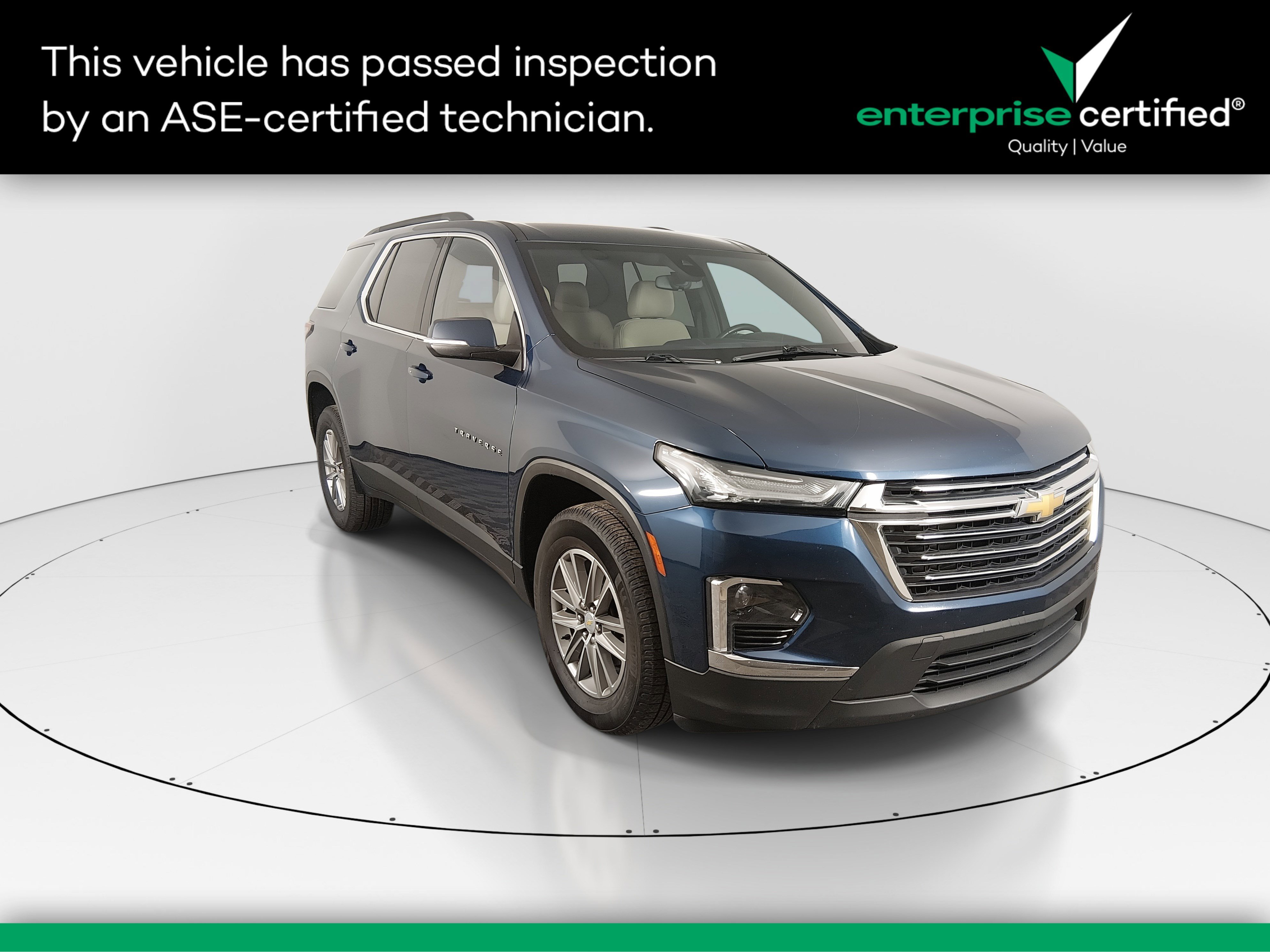 2023 Chevrolet Traverse AWD 4dr LT Cloth w/1LT — front three-quarter view