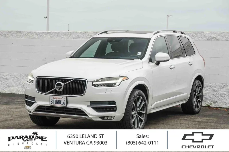 2017 Volvo XC90 Momentum in White — front three-quarter view